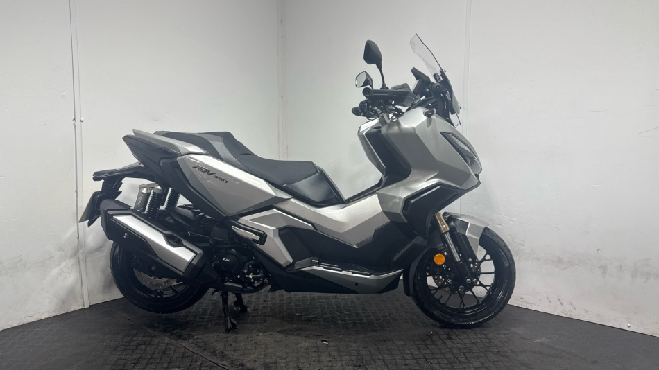 (23MY) Honda ADV 350